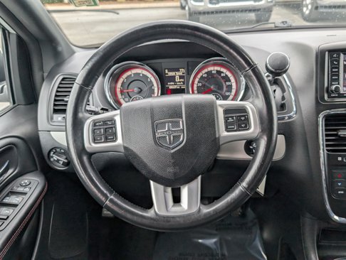 Certified 2019 Dodge Grand Caravan GT image 16