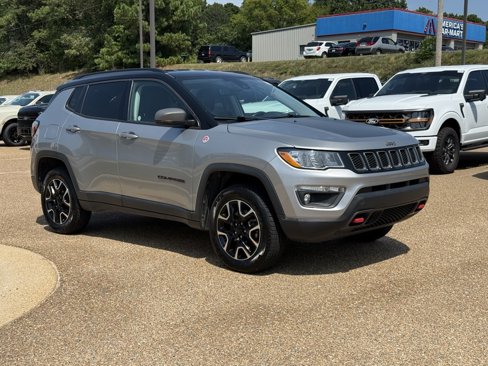 Used 2021 Jeep Compass Trailhawk image 3