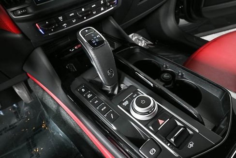 Certified 2022 Maserati Levante GT image 18