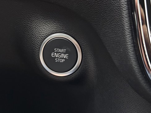 New 2026 Volvo XC40 B5 Ultra w/ Protection Package Premier image 16