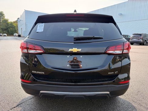 Used 2023 Chevrolet Equinox LT w/ Driver Convenience Package image 4