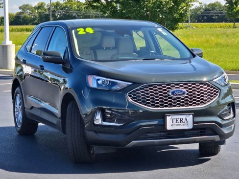 Used 2024 Ford Edge SEL w/ Convenience Package image 3