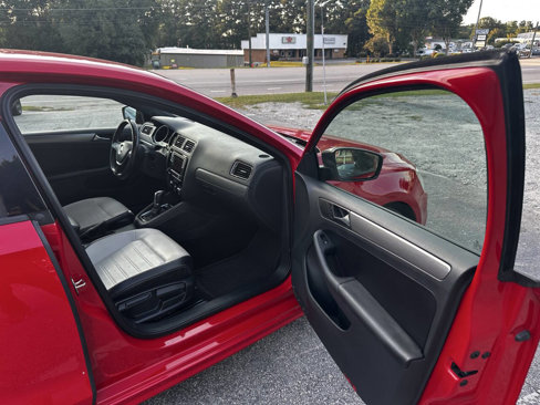 Used 2016 Volkswagen Jetta Sport image 18