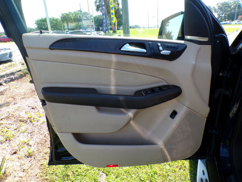 Used 2017 Mercedes-Benz GLE 350 w/ Premium 2 Package image 50