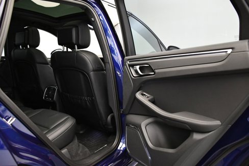 Certified 2023 Porsche Macan GTS image 52