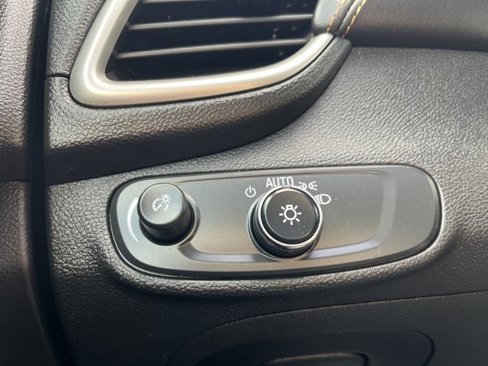 Used 2020 Chevrolet Trax LS image 14
