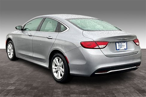 Used 2015 Chrysler 200 Limited image 25