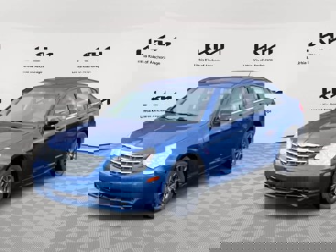 Used 2010 Chrysler Sebring Touring image 1