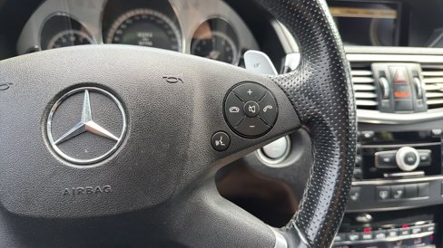 Used 2010 Mercedes-Benz E 63 AMG Sedan image 40