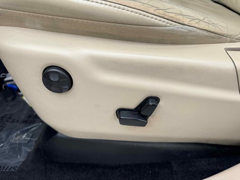 Used 2014 Jeep Grand Cherokee Limited image 17