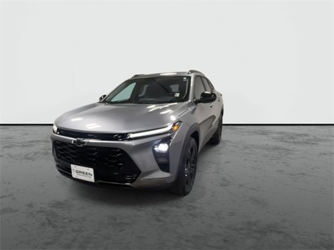 Used 2025 Chevrolet Trax ACTIV w/ Sunroof Package image 4