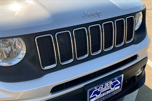Used 2019 Jeep Renegade Latitude image 31