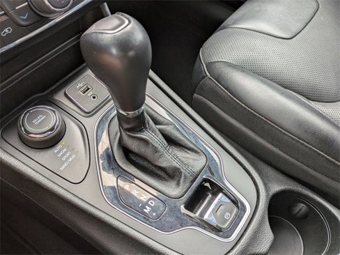 Certified 2023 Jeep Cherokee Altitude Lux image 22