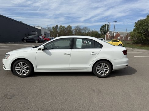 Used 2017 Volkswagen Jetta S image 9