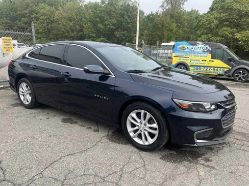 Used 2016 Chevrolet Malibu LT image 1