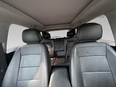 Used 2021 Chevrolet Equinox LT image 2