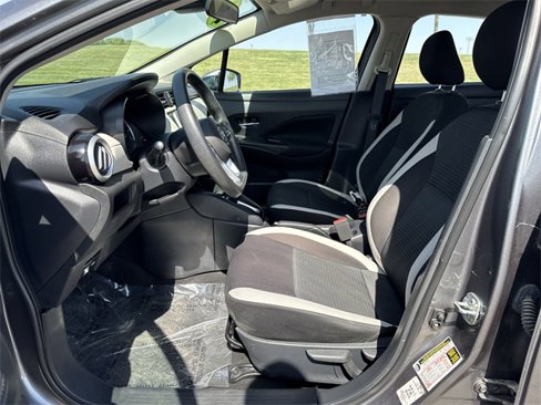 Used 2021 Nissan Versa SV image 21