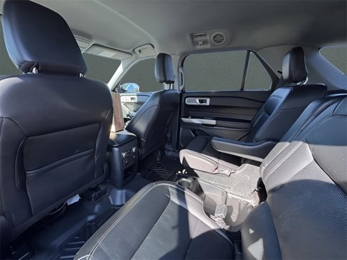 Certified 2021 Ford Explorer Limited w/ Equipment Group 301A image 17