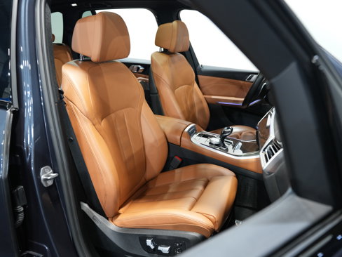 Used 2022 BMW X5 xDrive40i w/ M Sport Package image 33