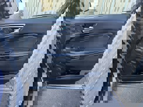 Used 2024 Ford Edge Titanium image 26