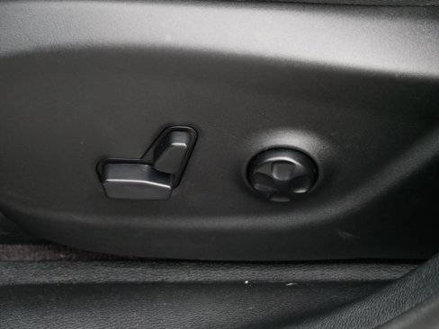 Used 2019 Jeep Cherokee Trailhawk w/ Comfort/Convenience Group image 20
