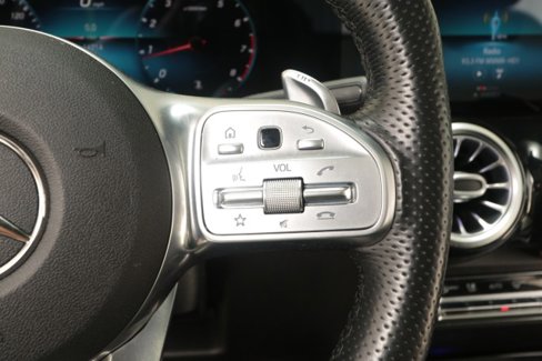 Used 2021 Mercedes-Benz GLB 35 AMG 4MATIC image 46
