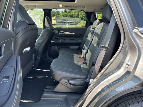 New 2025 INFINITI QX60 Luxe image 11