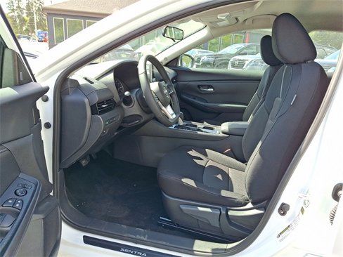 New 2025 Nissan Sentra SV w/ All-Weather Package image 6