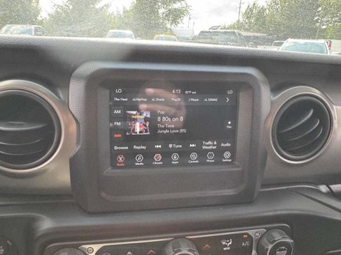 Used 2018 Jeep Wrangler Unlimited Sport S image 25