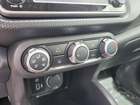 Used 2021 Nissan Kicks S w/ Interior Electronics Package image 22