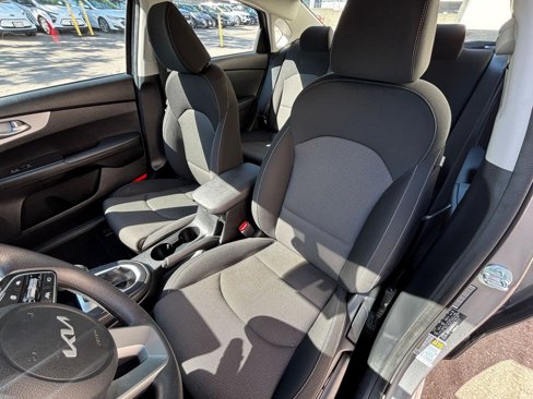Used 2024 Kia Forte LXS image 36