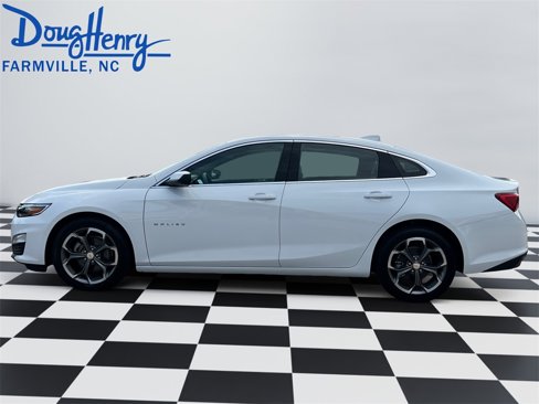 New 2025 Chevrolet Malibu LT image 2