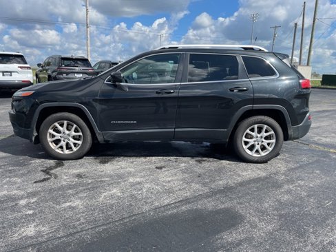 Used 2015 Jeep Cherokee Latitude w/ Cold Weather Group image 1