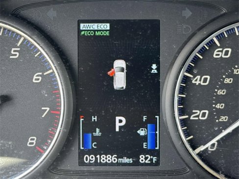 Used 2020 Mitsubishi Outlander AWD image 12