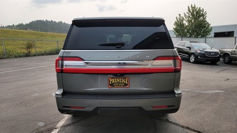 Used 2019 Lincoln Navigator Reserve image 6