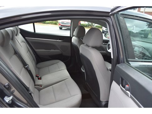 Used 2020 Hyundai Elantra SEL image 15