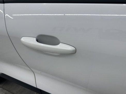 Used 2020 Ford Escape SEL image 7