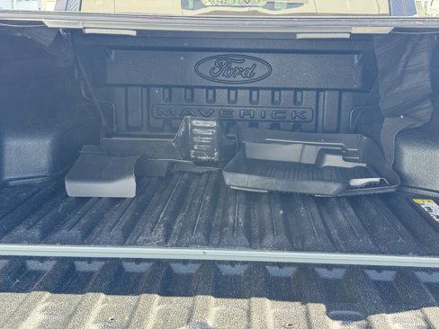 Used 2023 Ford Maverick Lariat image 9