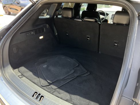 Used 2017 Lincoln MKX Reserve image 34
