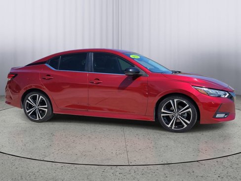 Used 2022 Nissan Sentra SR w/ Electronics Package image 2