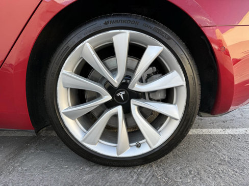 Used 2019 Tesla Model 3 Long Range image 30