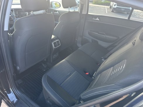 Used 2018 Kia Sportage LX image 14