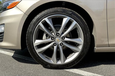 Used 2024 Chevrolet Malibu LT image 9