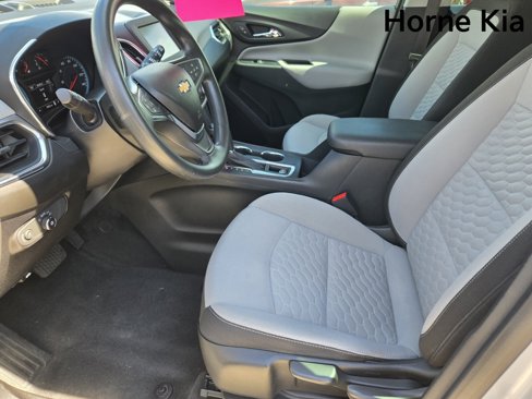 Used 2018 Chevrolet Equinox LS image 18