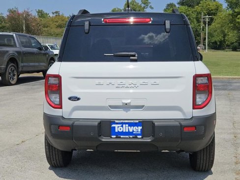New 2025 Ford Bronco Sport Outer Banks image 8