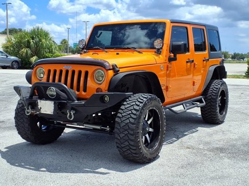 Used 2012 Jeep Wrangler Unlimited Sport w/ Connectivity Group image 3