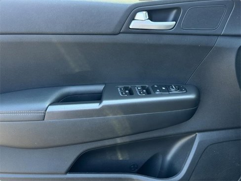 Used 2019 Kia Sportage LX w/ LX Popular Package image 14