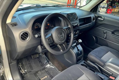 Used 2015 Jeep Patriot Sport image 12