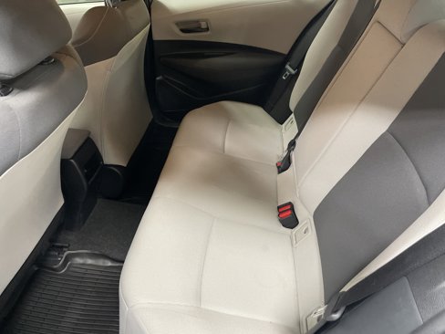 Certified 2022 Toyota Corolla LE image 32