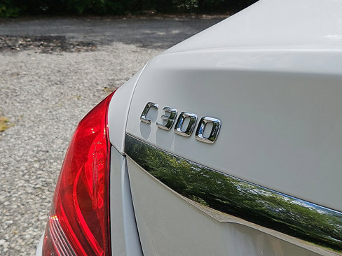 Used 2016 Mercedes-Benz C 300 Sedan w/ Premium 1 Package image 16